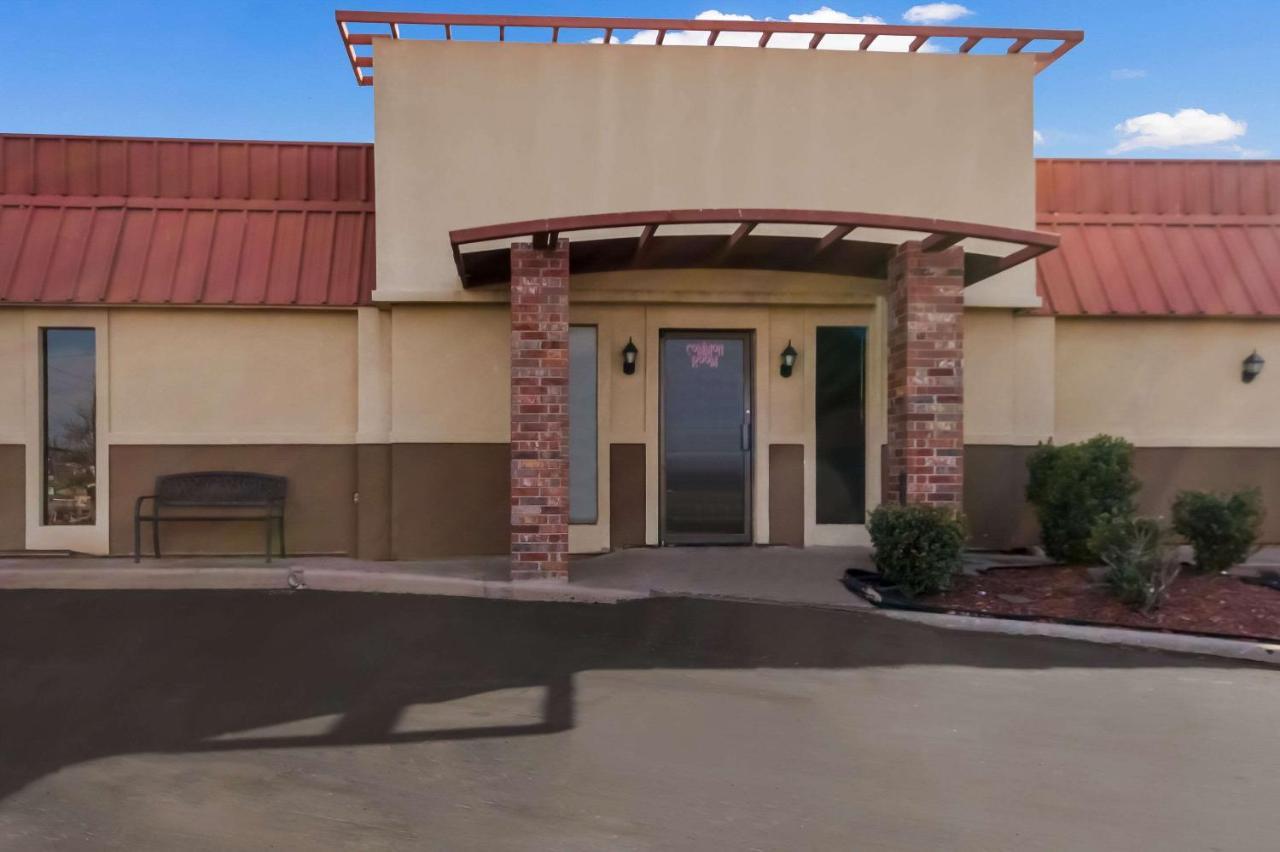 Quality Inn Chickasha Exterior photo