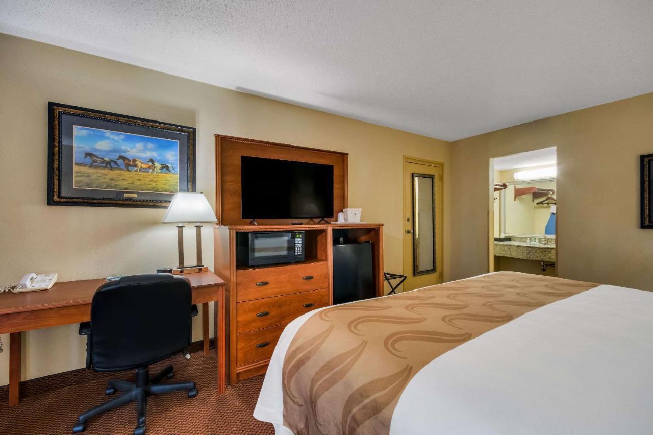 Quality Inn Chickasha Exterior photo